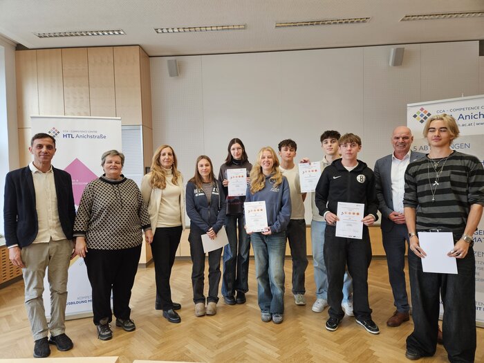 Ehrung der Preisträgerinnen und Preisträger der Entrepreneurship-Week 2025 – HTL Anichstraße Ehrung der Preisträgerinnen und Preisträger der Entrepreneurship-Week 2025 – HTL Anichstraße