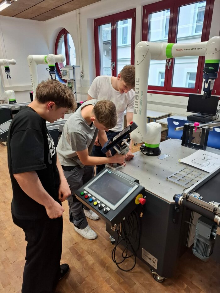 Engineering Challenge 2025 – HTL Anichstraße Engineering Challenge 2025 – HTL Anichstraße