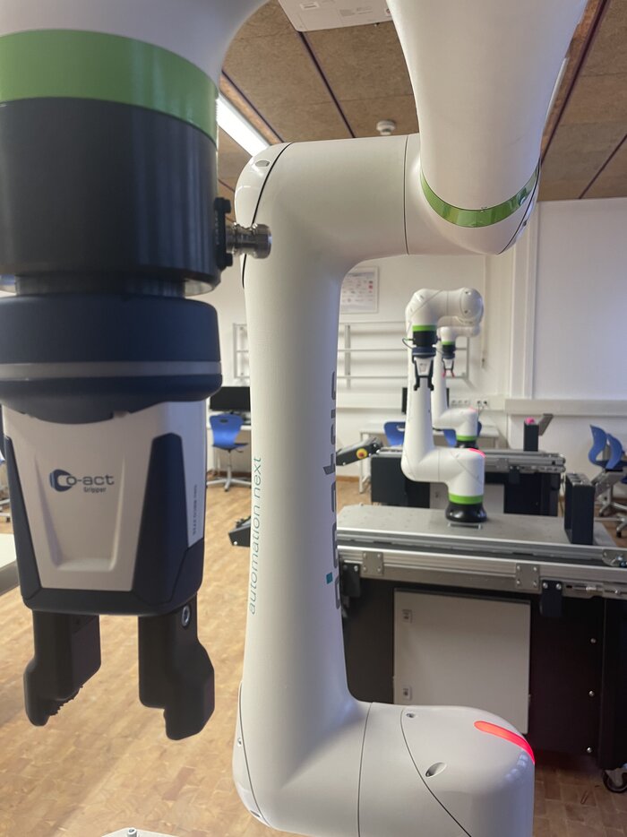 Hochmodernes Robotic Labor besteht "Feuertaufe" – HTL Anichstraße Hochmodernes Robotic Labor besteht "Feuertaufe" – HTL Anichstraße