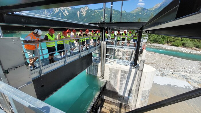 Exkursion zum EWR Kraftwerk Reutte – HTL Anichstraße Exkursion zum EWR Kraftwerk Reutte – HTL Anichstraße