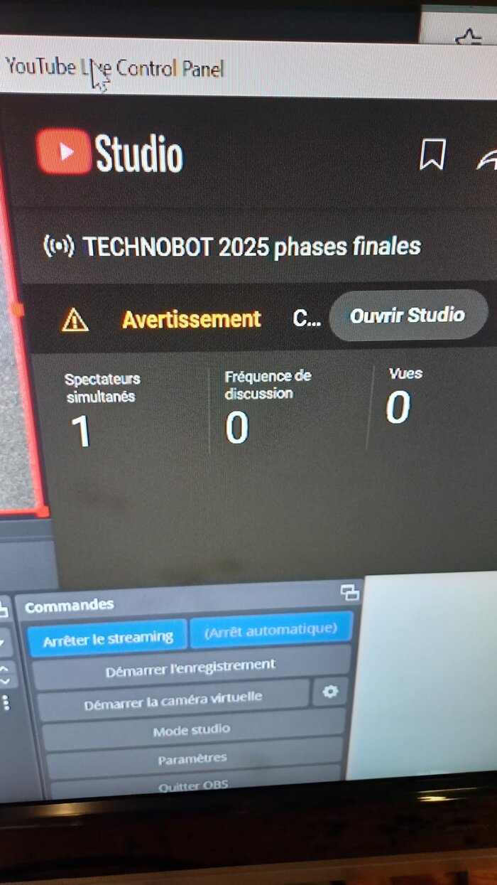 Schülergruppe beim Technobot in Frankreich – HTL Anichstraße Schülergruppe beim Technobot in Frankreich – HTL Anichstraße