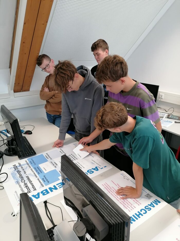 Rookie-Challenge 2024 - Maschinenbau Robotic Centre – HTL Anichstraße Rookie-Challenge 2024 - Maschinenbau Robotic Centre – HTL Anichstraße