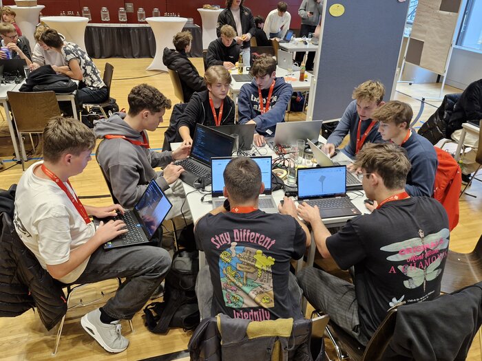 Entrepreneurship-Woche an der FH Kufstein – HTL Anichstraße Entrepreneurship-Woche an der FH Kufstein – HTL Anichstraße