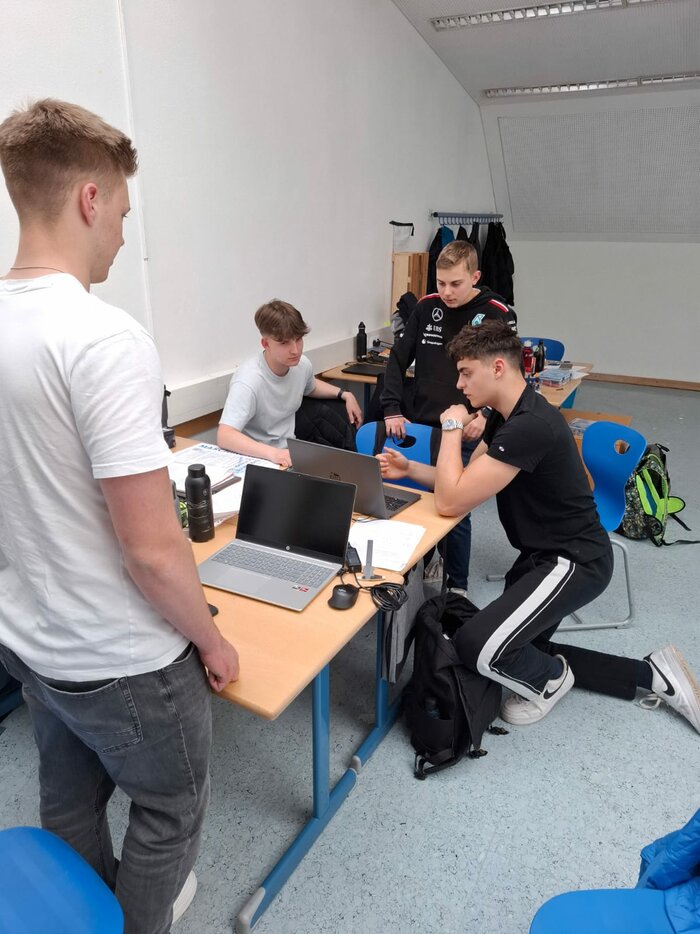 Engineering Challenge 2025 – HTL Anichstraße Engineering Challenge 2025 – HTL Anichstraße